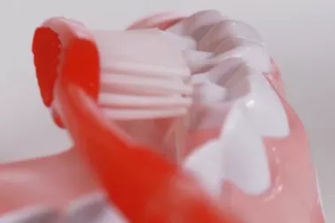 儿童刷牙方法——圆弧刷牙法